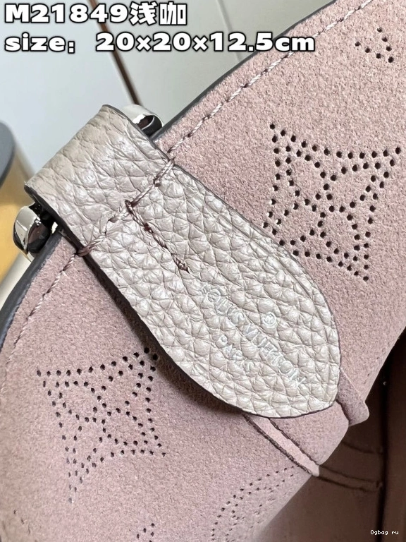 VUITTON LOUIS BLOSSOM PM 0819